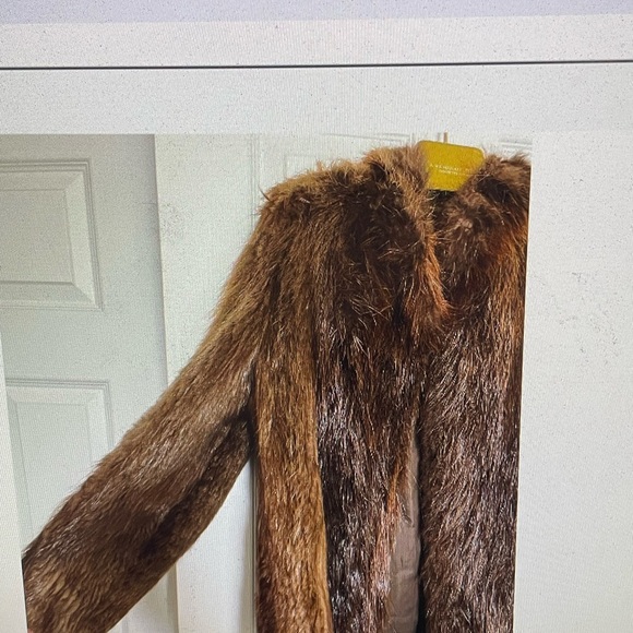 Beautiful Real Fur Coat/jacket - Picture 5 of 9
